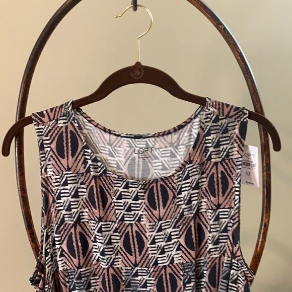 LOFT Sleeveless Knot Front Top NWT - Picture 2 of 6